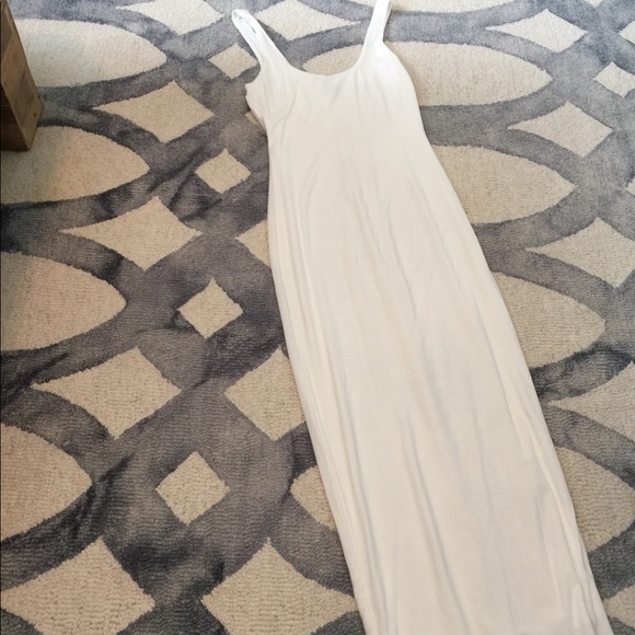 White Maxi - Picture 3 of 3